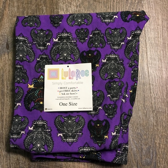 NWT Lularoe One Size leggings griffins with key - Picture 3 of 3